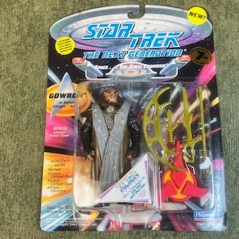 Star Trek TNG Gowron Ritual Klingon Attire Action Figure Playmates 1994 6945 NEW
